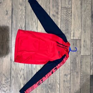 Men’s Nike dri fit hoodie. Size small